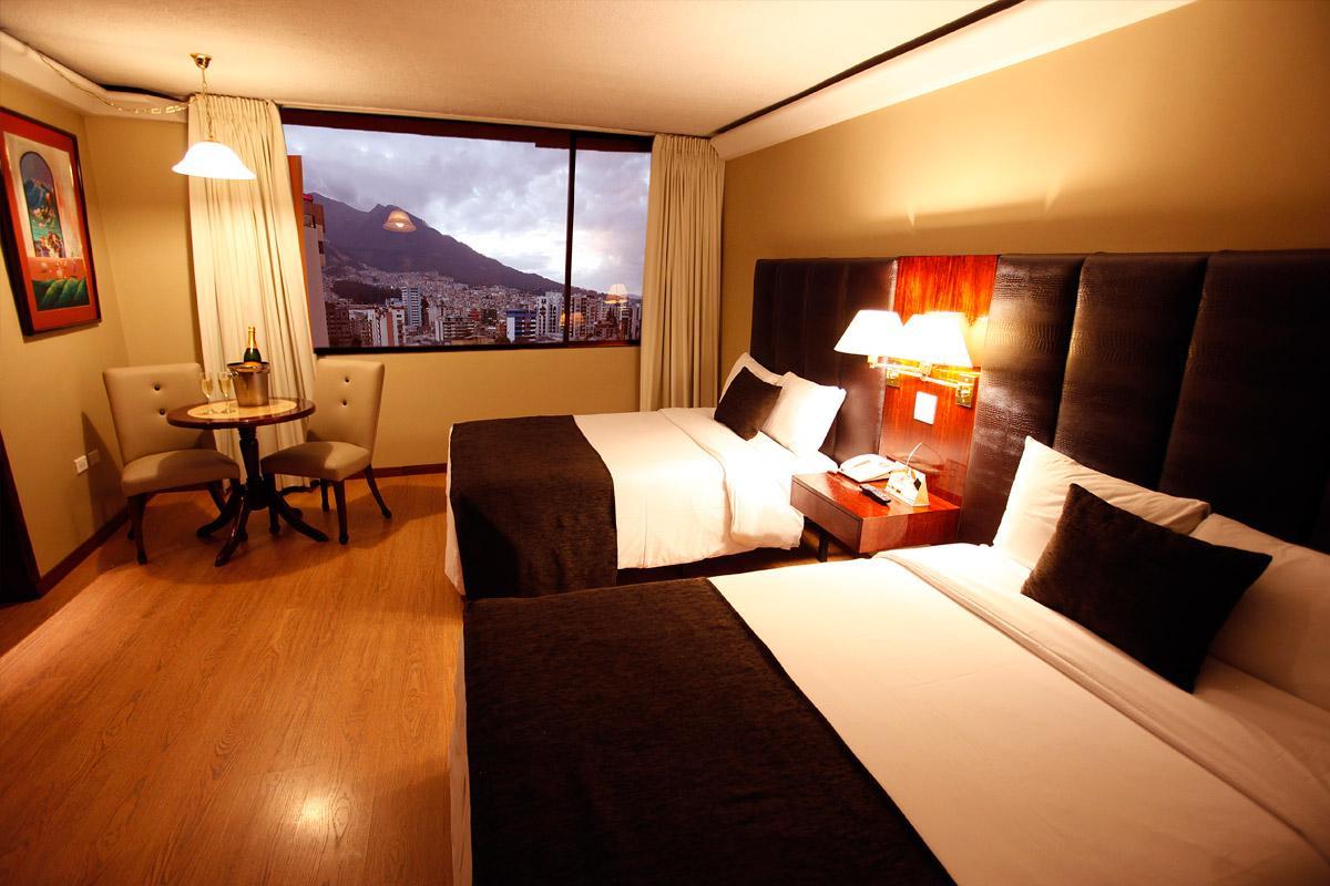 Hotel Reina Isabel Quito Exterior photo