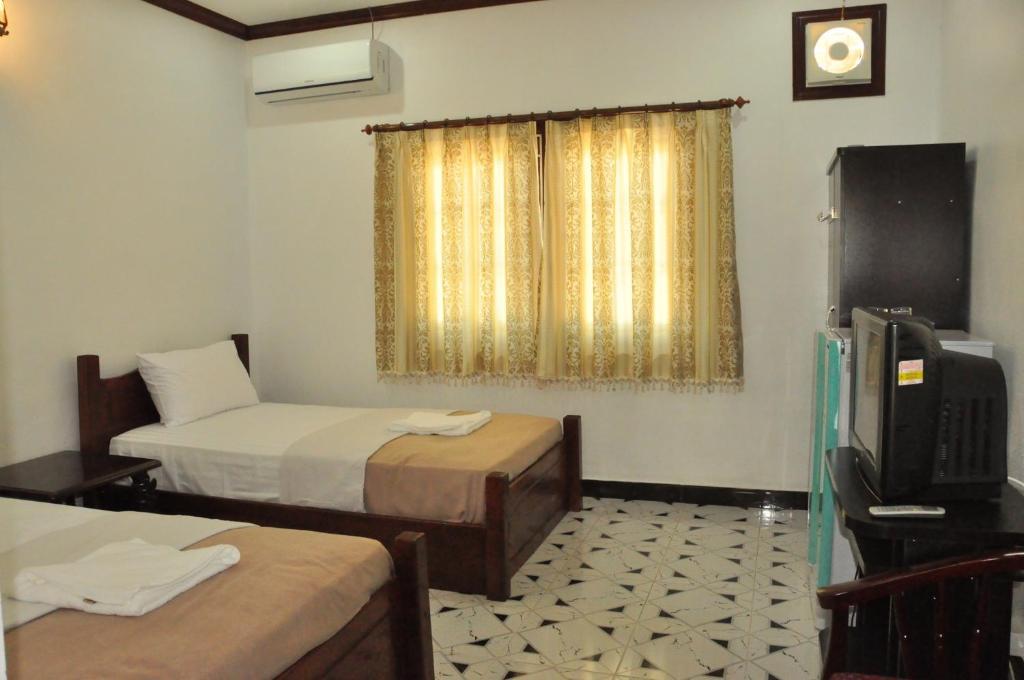 Khamsaner Hotel Vientiane Room photo