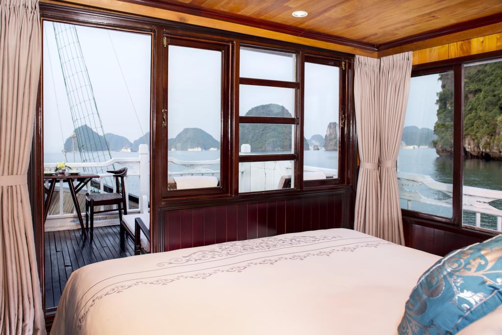 Aphrodite Cruise Ha Long Exterior photo