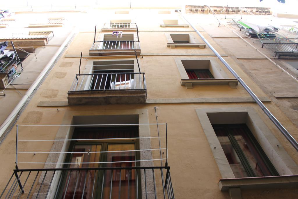 Apartaments Ciutat Vella Barcelona Exterior photo