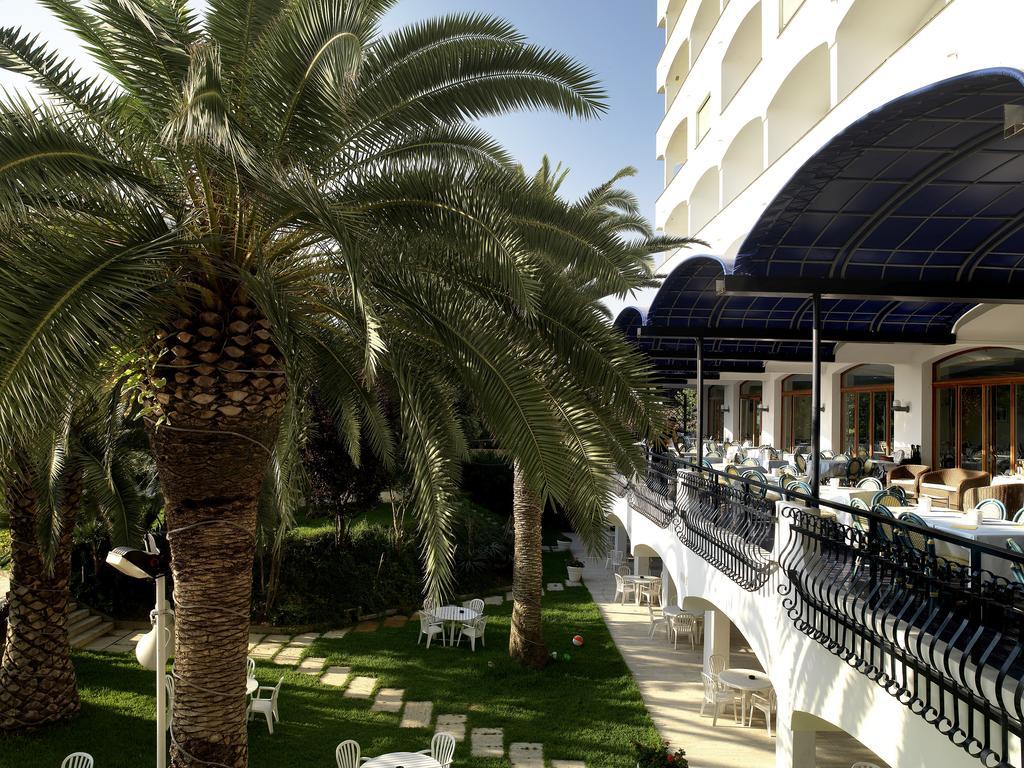 Grand Hotel Don Juan Giulianova Exterior photo