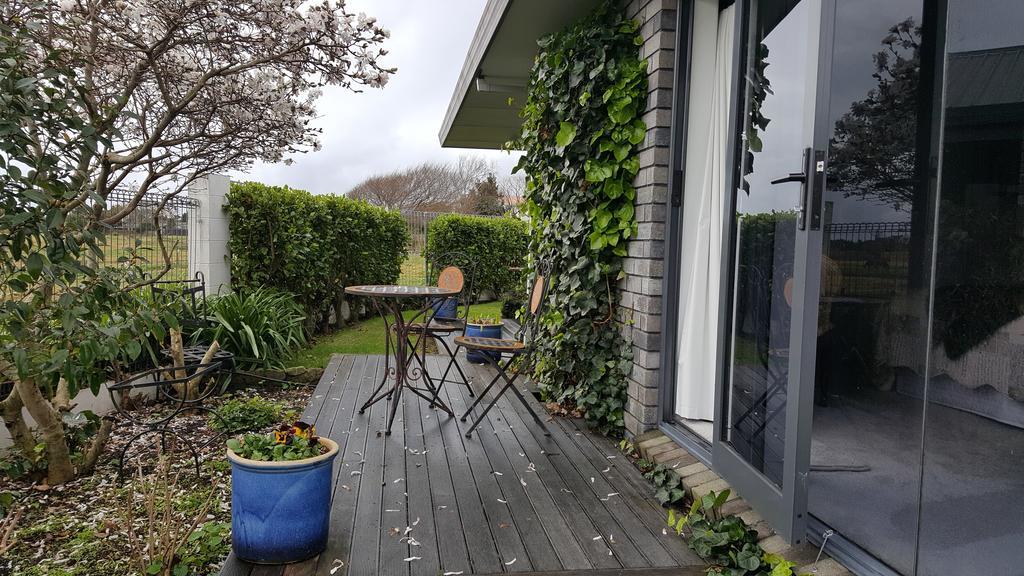 Alfresco Bed And Breakfast Whakatane Exterior photo