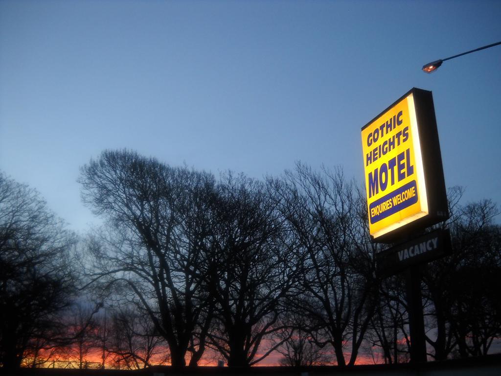 Gothic Heights Motel Christchurch Exterior photo