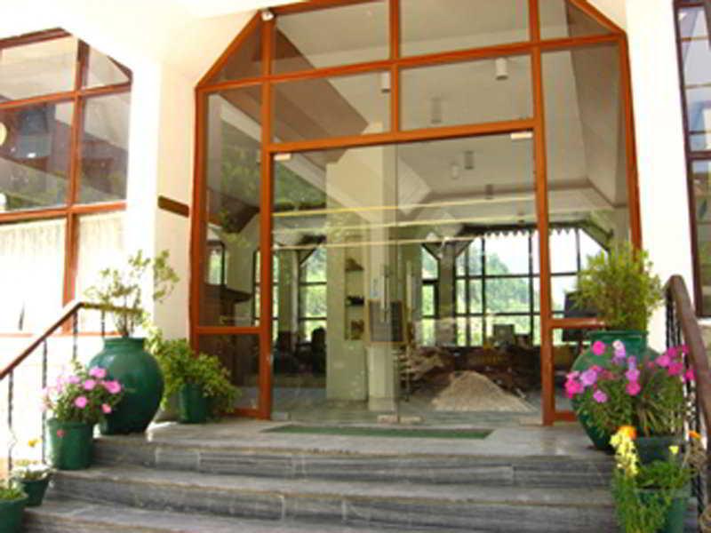 Hotel Snowcrests Manor Manali  Exterior photo