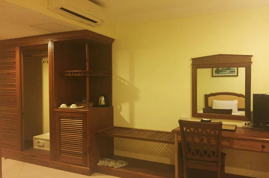 Golden Sea Hotel Sihanoukville Room photo