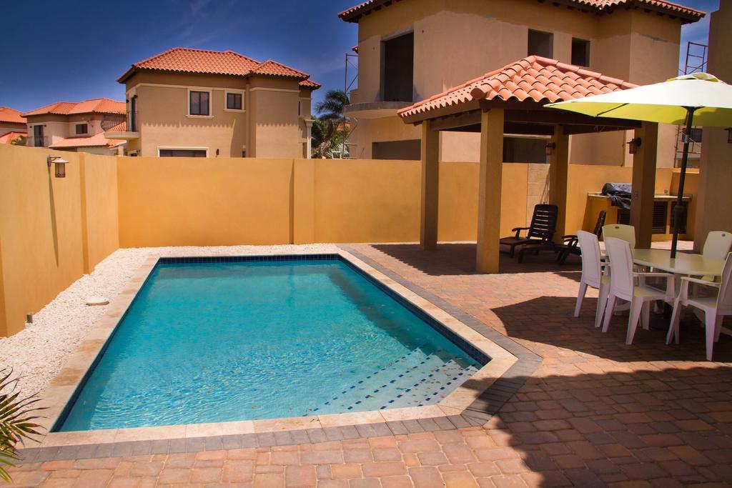 Gold Coast Aruba Villa Room photo