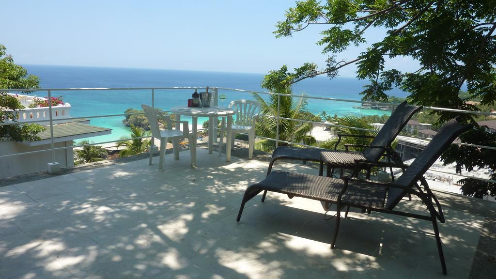 Alargo Villa Boracay Island Exterior photo