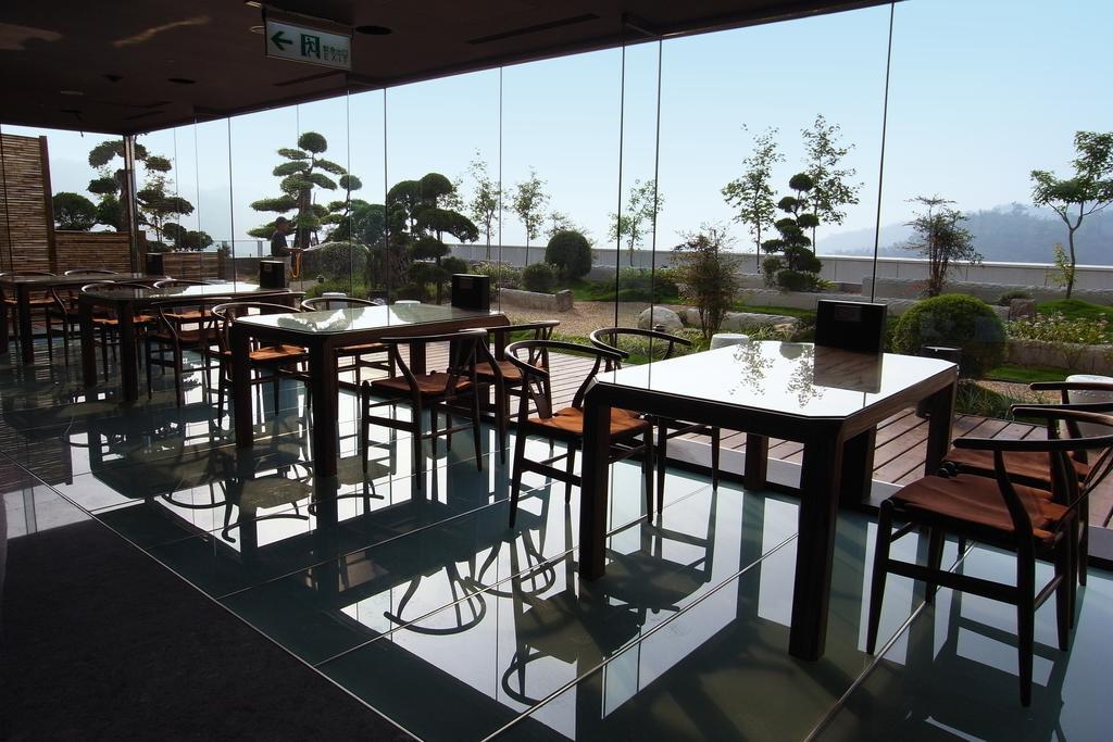 The Wen Wan Resort Sun Moon Lake Nantou Exterior photo