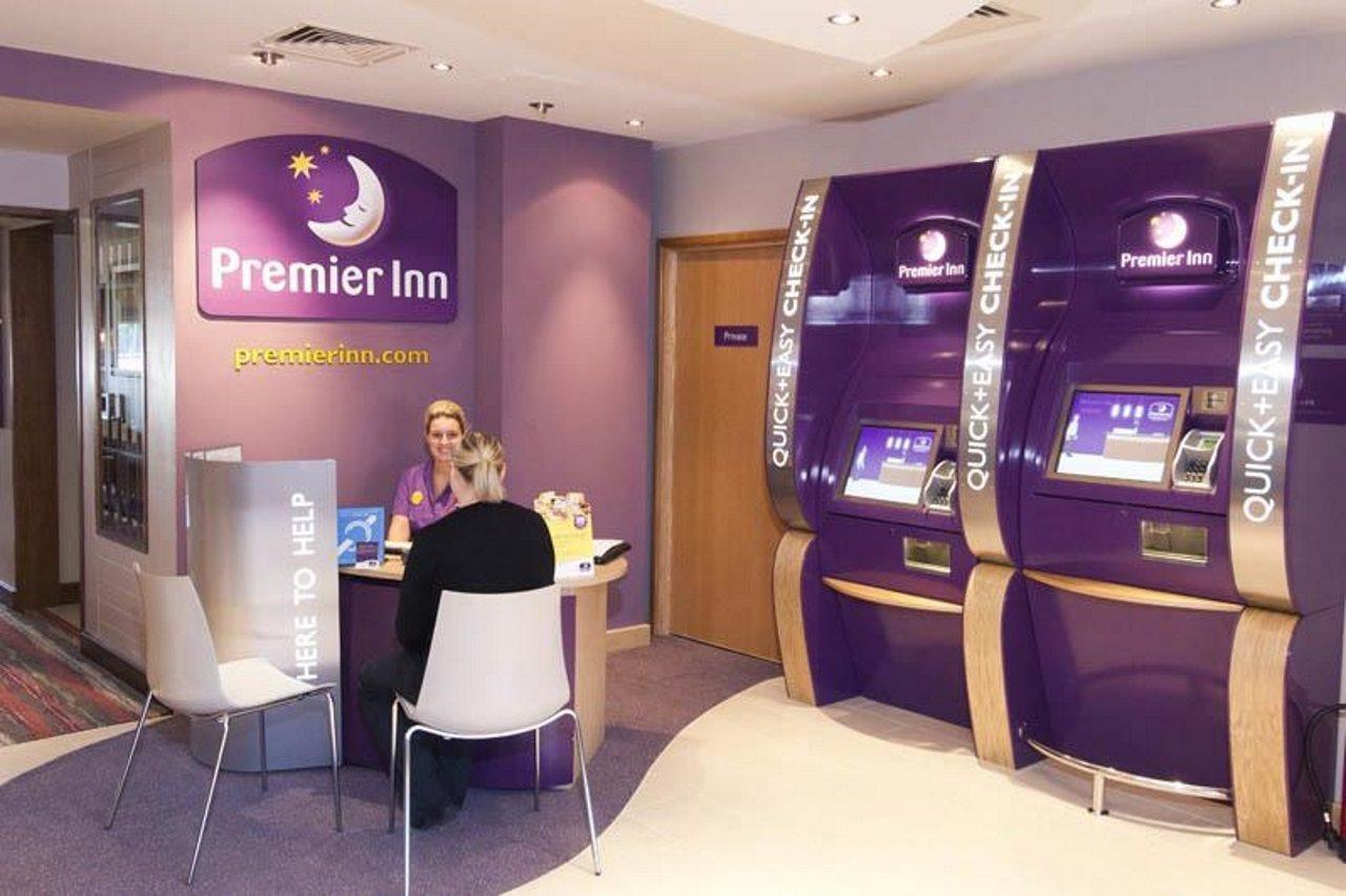 Premier Inn Liverpool John Lennon Airport Speke Exterior photo