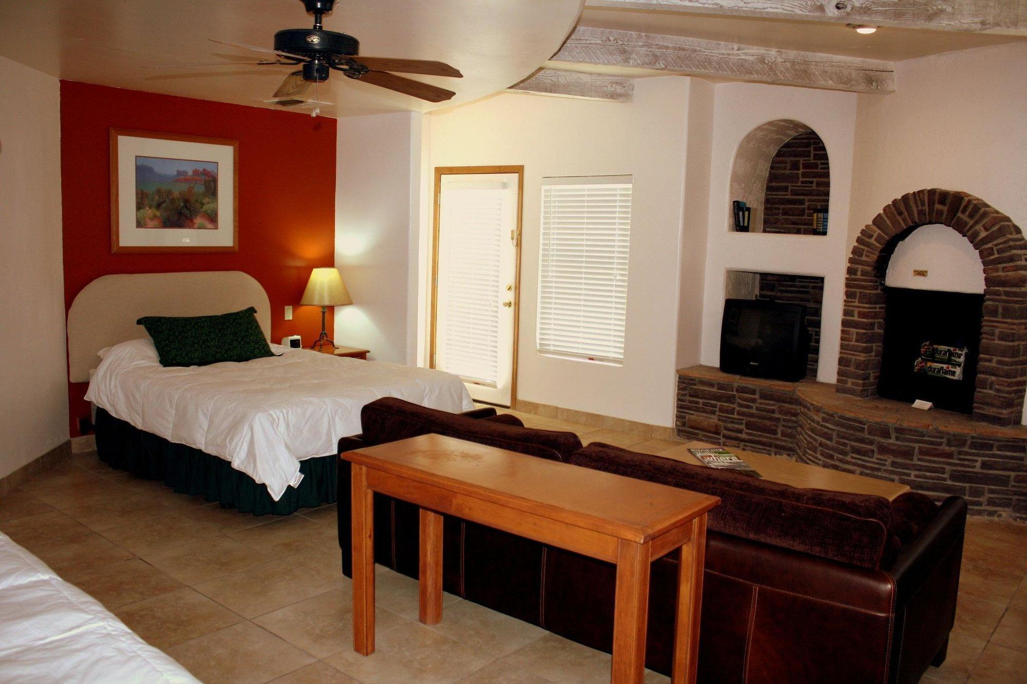 Gold Canyon Golf Resort Room photo