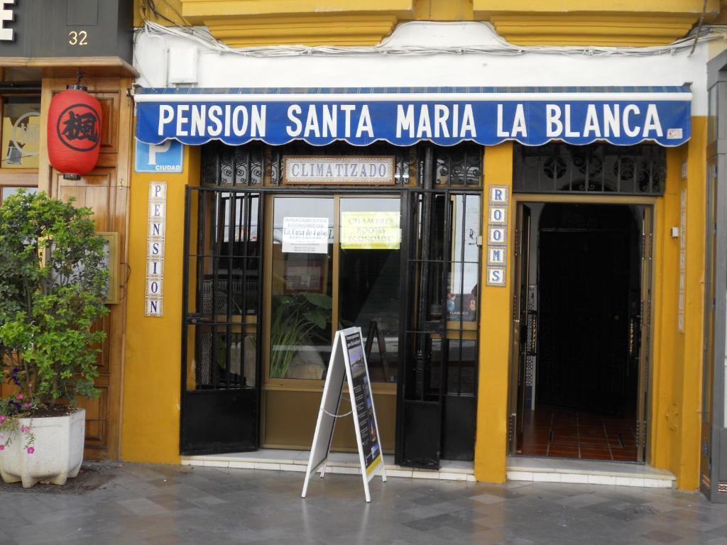 Pension Santa Maria La Blanca Seville Exterior photo