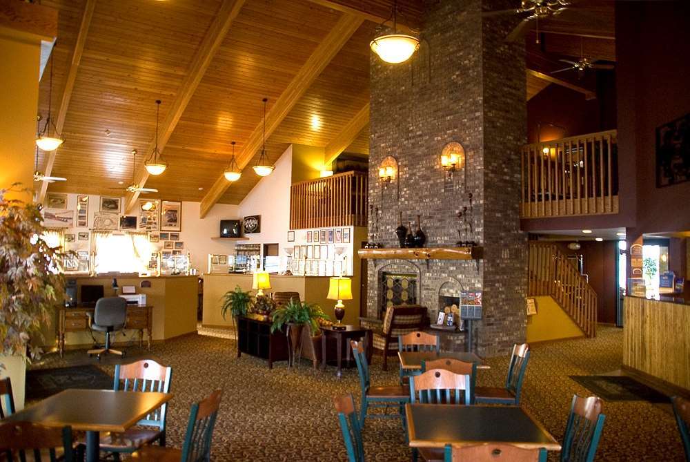 Best Western Derby Inn Eagle River Restaurant photo