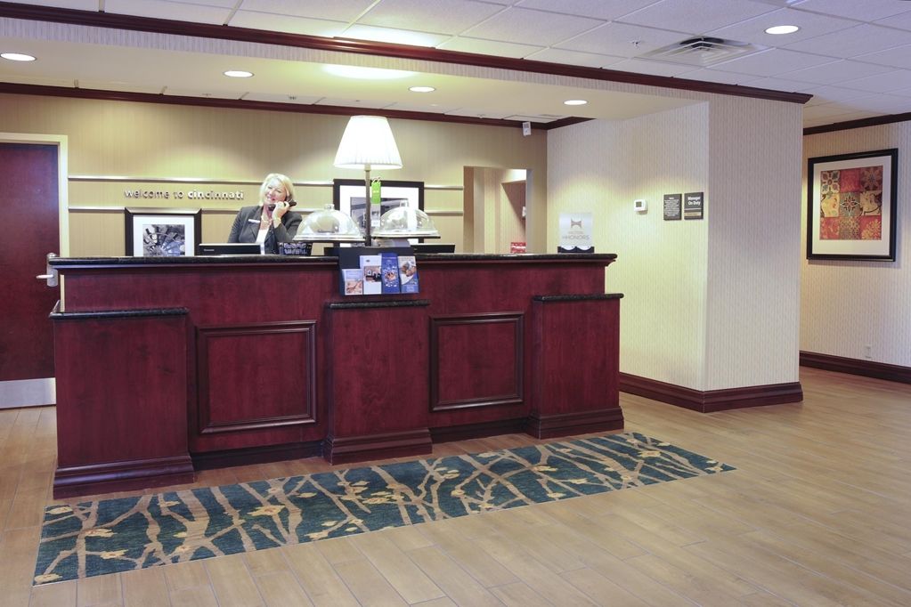 Hampton Inn & Suites Cincinnati-Union Centre West Chester Interior photo