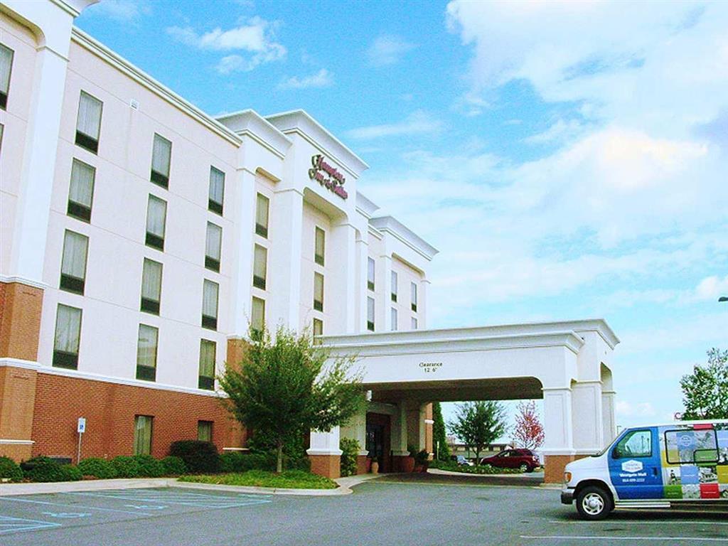 Hampton Inn & Suites Spartanburg-I-26-Westgate Mall Exterior photo