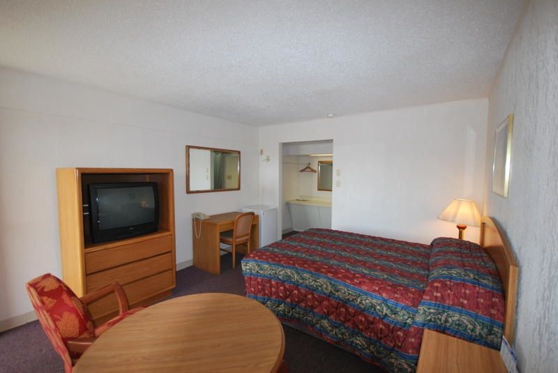 Thunderbird Motel Hillsboro Room photo