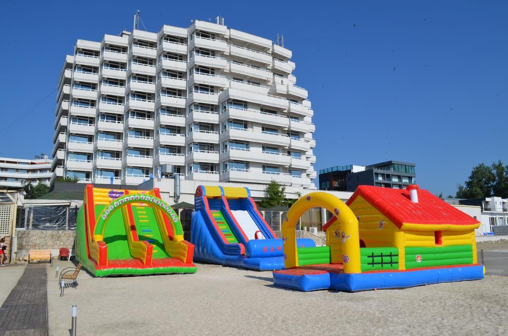 Savoy Hotel Mamaia Exterior photo