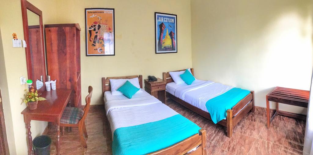 Yes Paradise Kandy Room photo