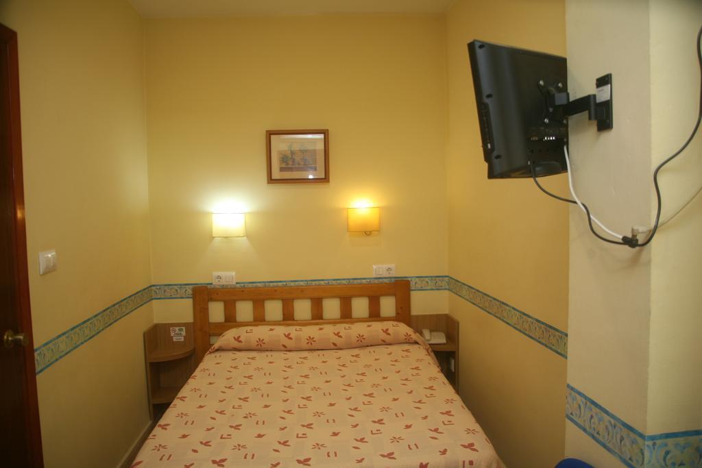 Hostal El Altet Room photo