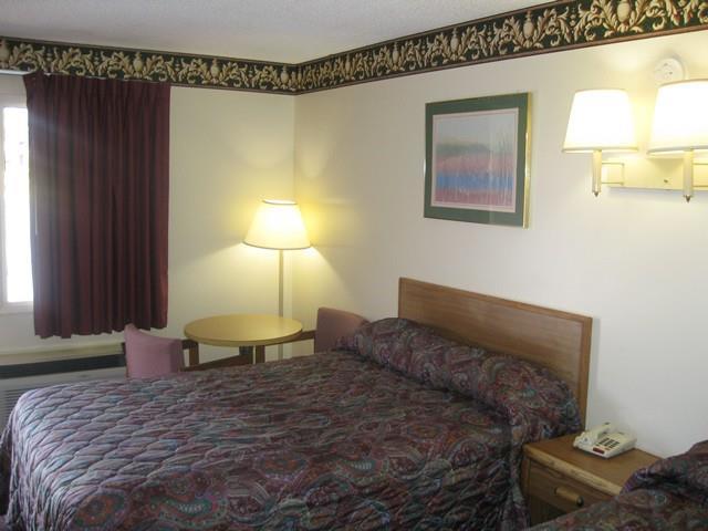 Passport Inn Perry Room photo