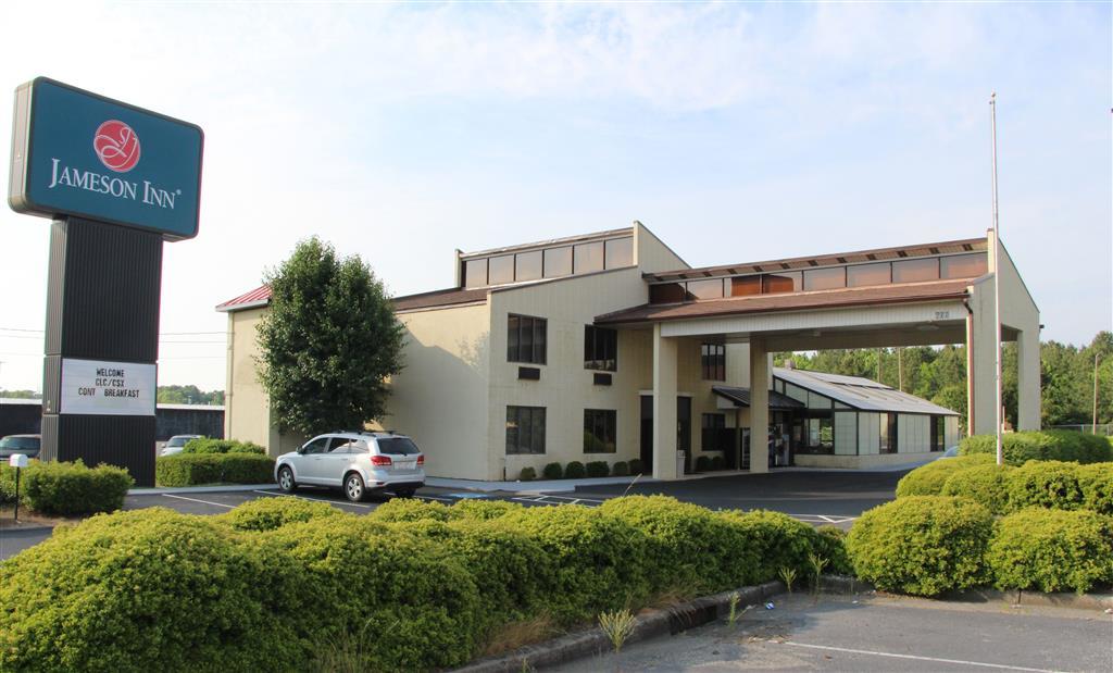 Red Roof Inn & Suites Monroe, Nc Exterior photo