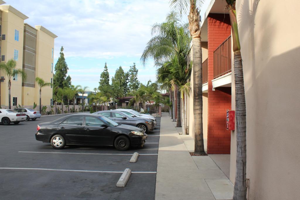 Budget Inn Anaheim Near Disneyland Drive Exterior photo