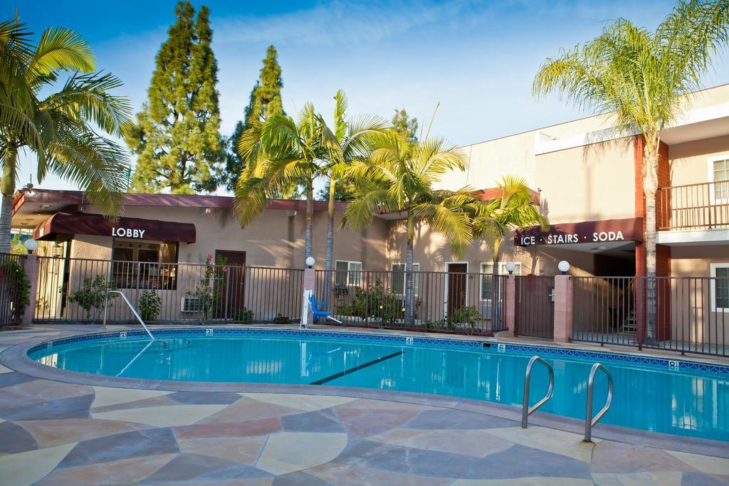 Budget Inn Anaheim Near Disneyland Drive Exterior photo