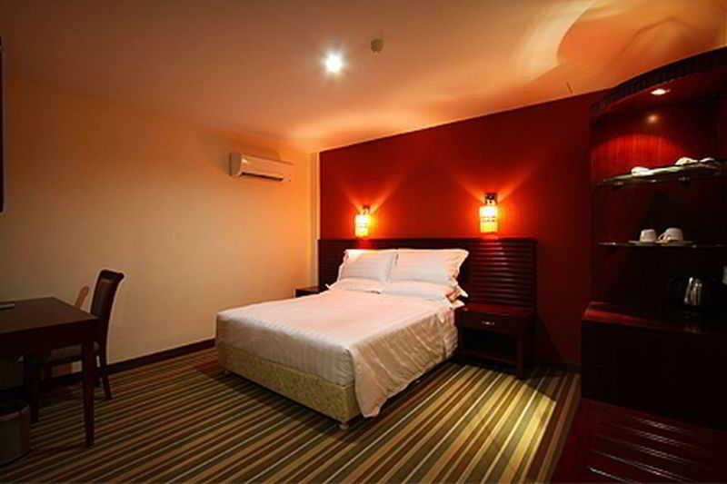 Grand Hallmark Hotel - Johor Bahru Room photo