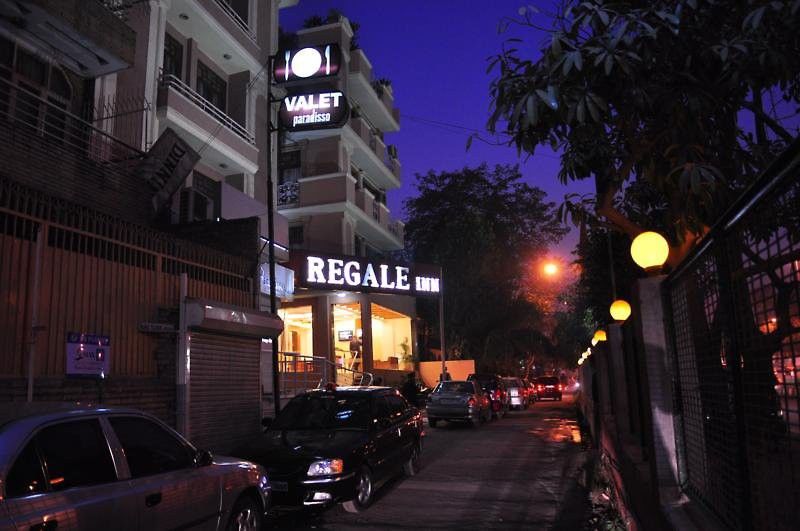 Regale Inn New Delhi Exterior photo