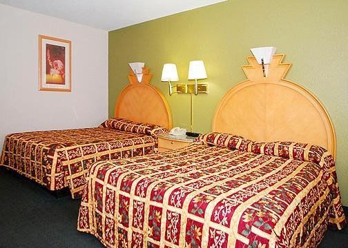Comfort Inn & Suites Salina Room photo