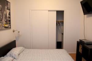 Nyc Two Bedroom Apartment, Ground Floor, 30 Day Min Stay New York Exterior photo