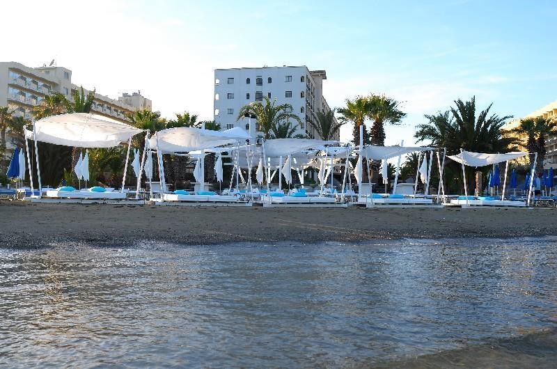 Sandy Beach Hotel & Spa - Ex Sentido Larnaca Exterior photo