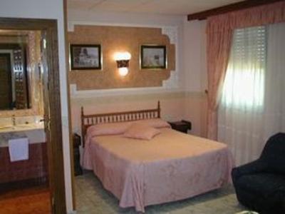 Hotel Montearagon Huesca Room photo