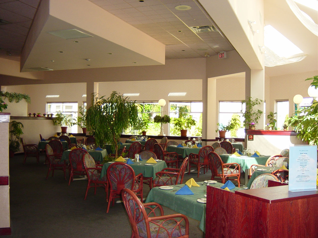 Powell River Town Centre Hotel Restaurant photo