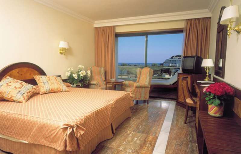 Hotel Serrano Palace Cala Ratjada  Room photo