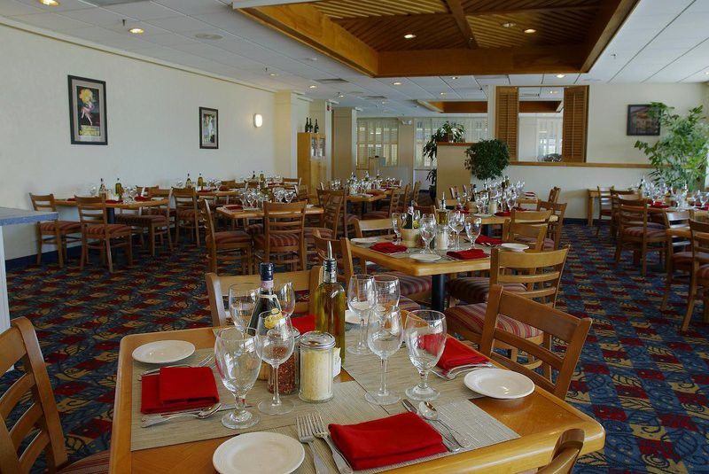 Doubletree By Hilton Atlantic Beach Oceanfront Restaurant photo