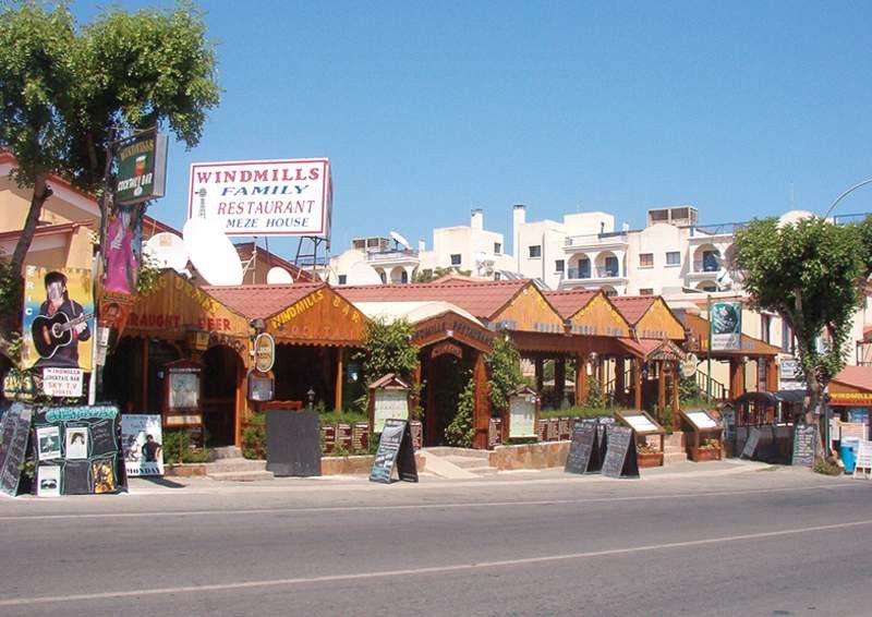 Windmills Hotel Apartments Protaras Exterior photo