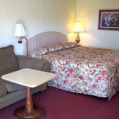 Plaza Inn Springfield Room photo