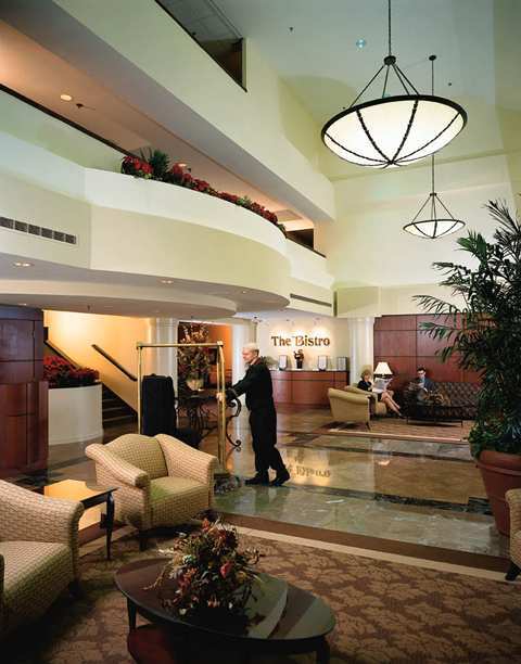 Doubletree Suites By Hilton Hotel Cincinnati - Blue Ash Sharonville Interior photo
