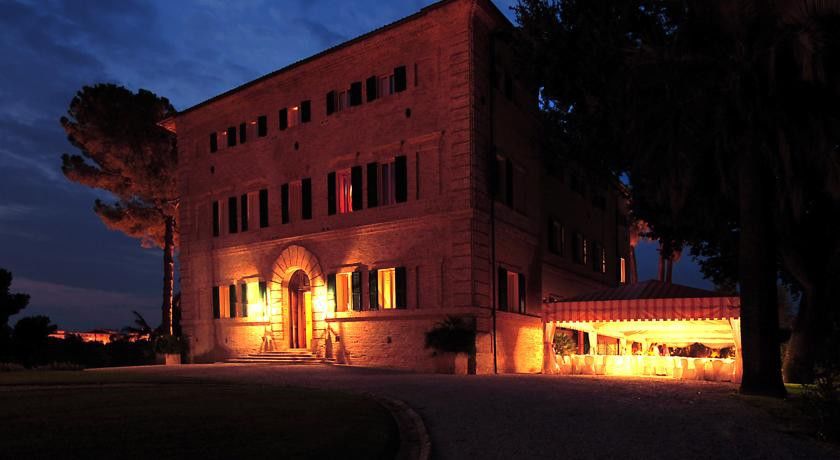 Borgo Storico Seghetti Panichi Aparthotel Castel di Lama Exterior photo