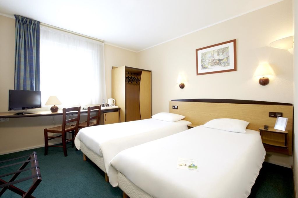 Campanile Katowice Hotel Room photo