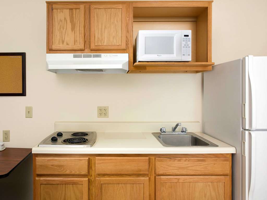 Woodspring Suites Texas City Room photo