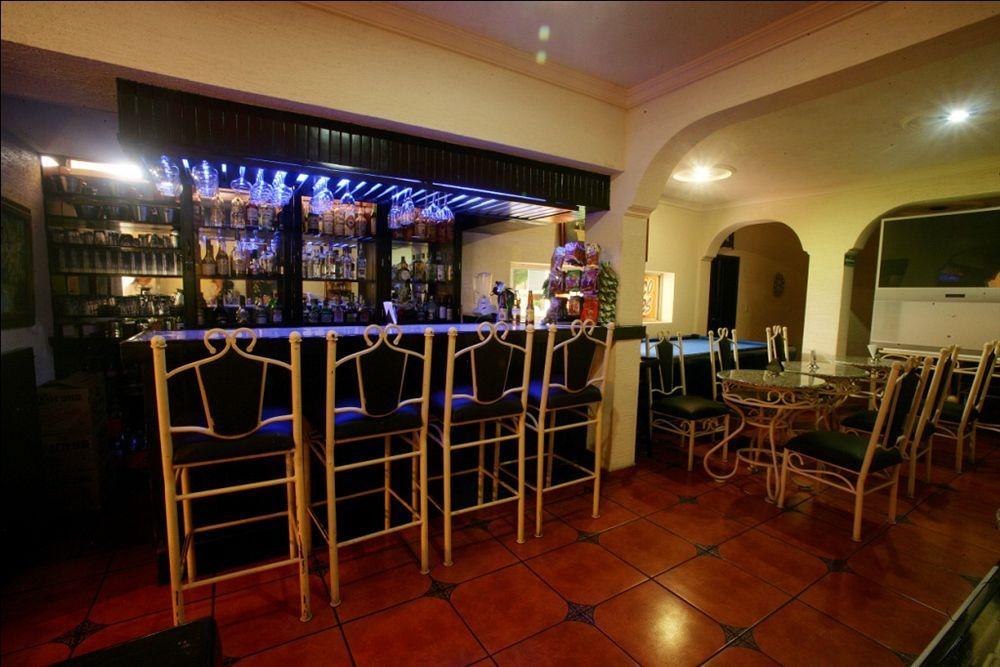 Hotel Puerta Del Sol Guadalajara Restaurant photo