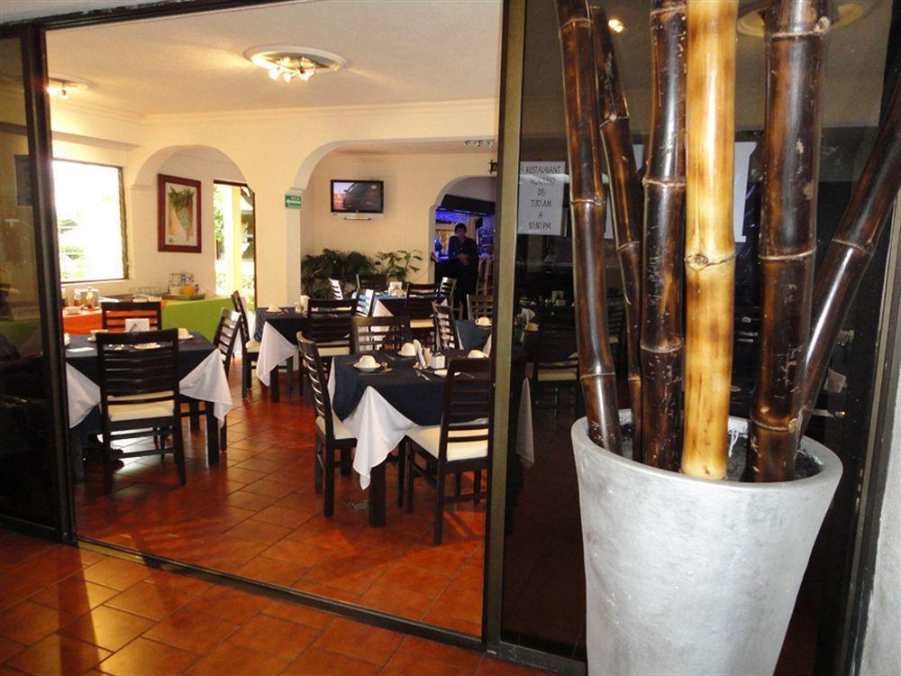 Hotel Puerta Del Sol Guadalajara Restaurant photo