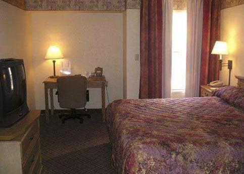 Pan American Inn And Suites Albuquerque Room photo