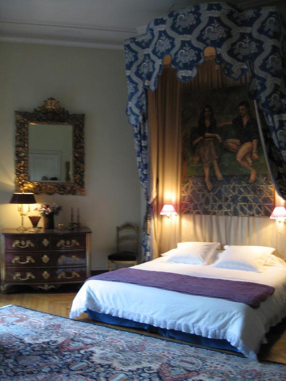 Chateau De Puybelliard Bed & Breakfast Chantonnay Room photo