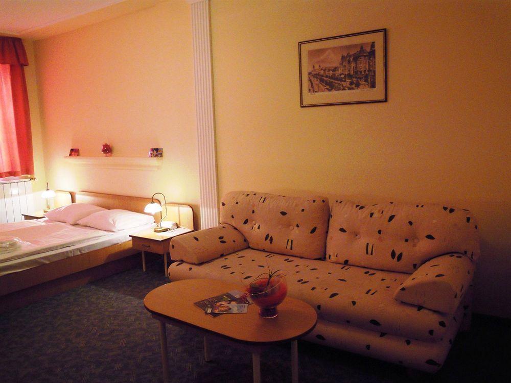 Platan Hotel Debrecen Facilities photo