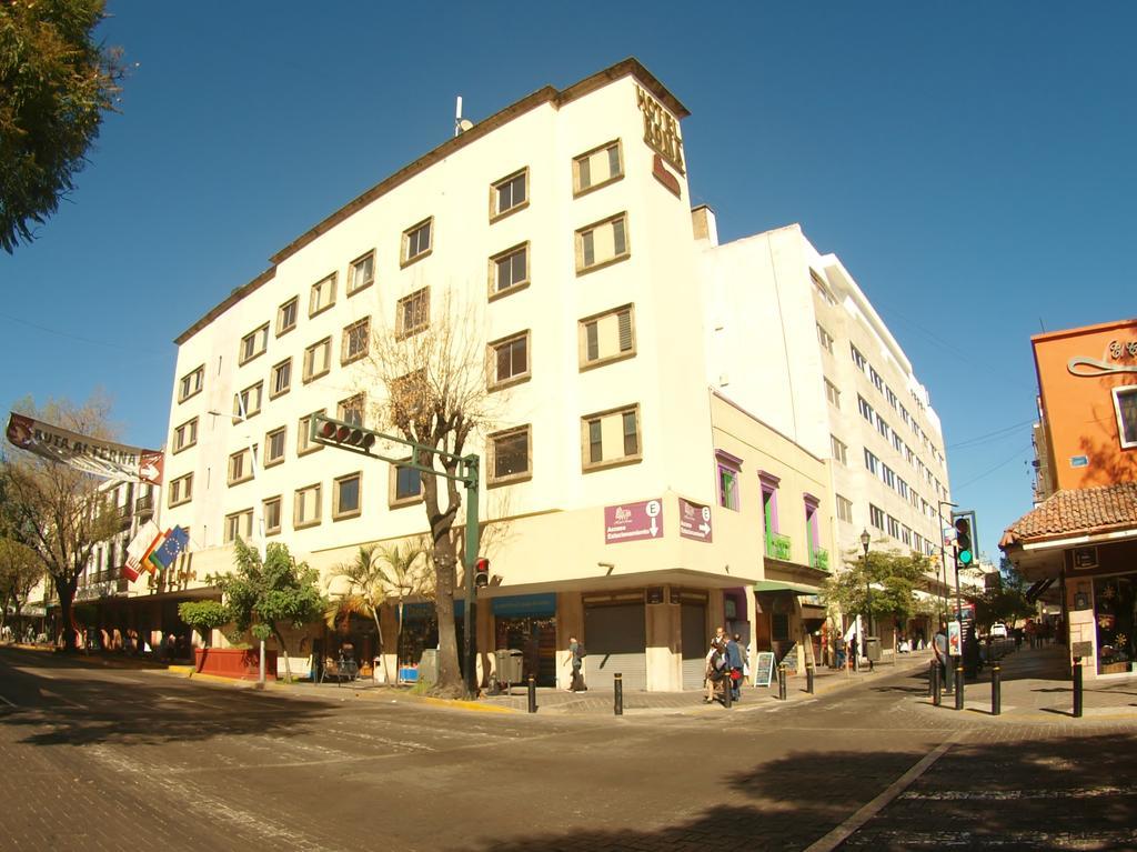 Roma Guadalajara In Downtown Hotel Exterior photo