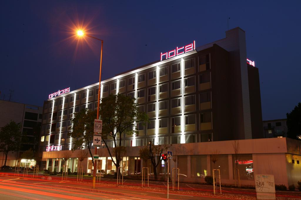 Aston Hotel Bratislava Exterior photo