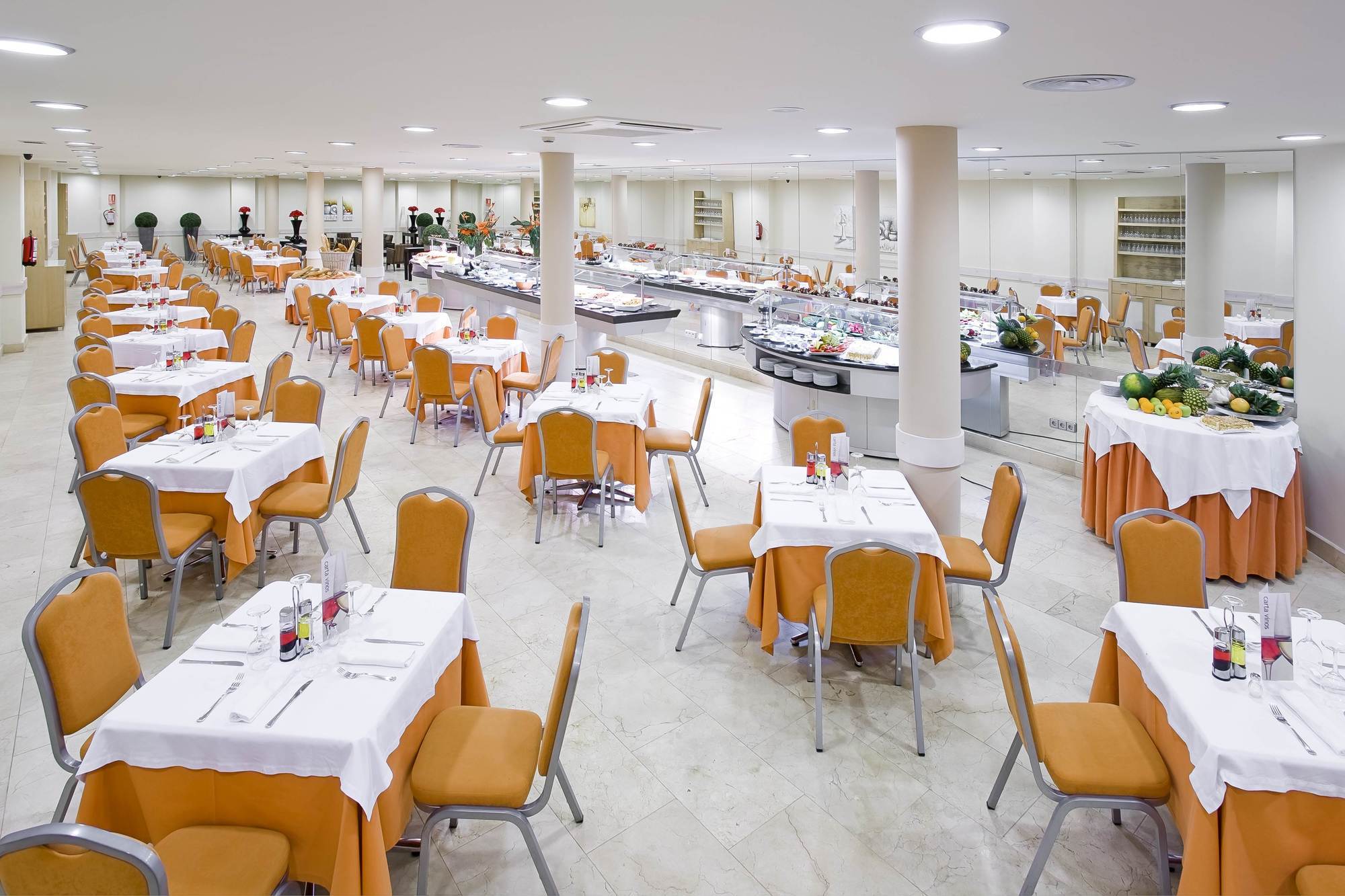 Gran Hotel Suances Restaurant photo