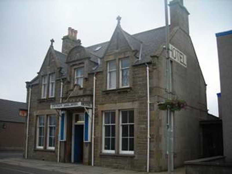 Castletown Hotel Exterior photo